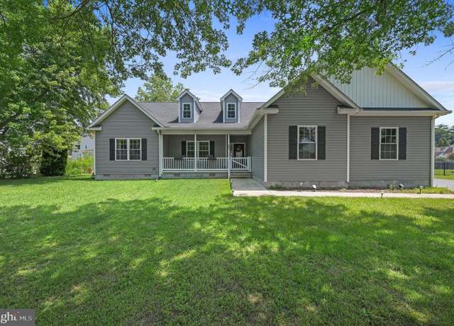 Property at 29 E Inner Cir, Dover, DE 19904, 4 beds, 3.5 baths