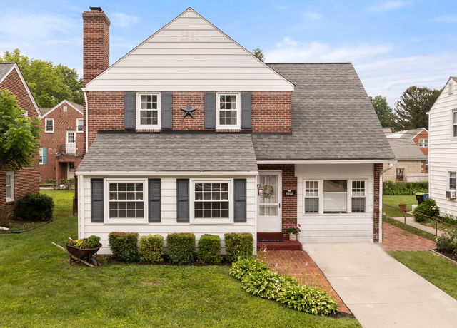 Property at 207 Commonwealth Ave, Claymont, DE 19703, 3 beds, 1.5 baths