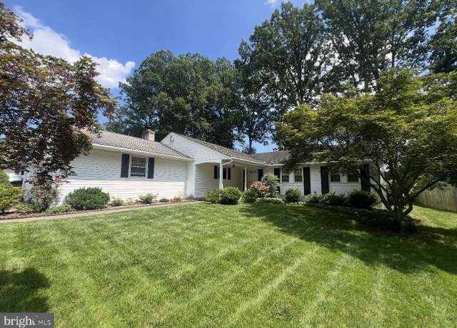 Property at 3021 Maple Shade Ln, Wilmington, DE 19810, 3 beds, 2 baths