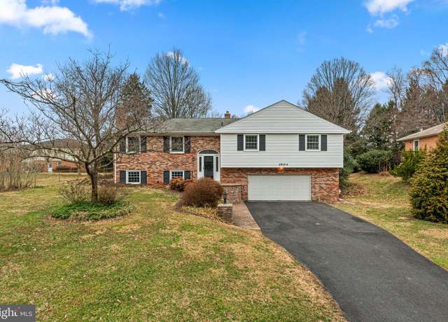 Property at 19104 Willow Grove Rd, Olney, MD 20832, 4 beds, 2.5 baths
