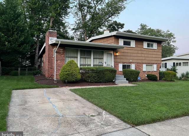 Property at 405 Farragut Ave, Rockville, MD 20851, 3 beds, 2 baths