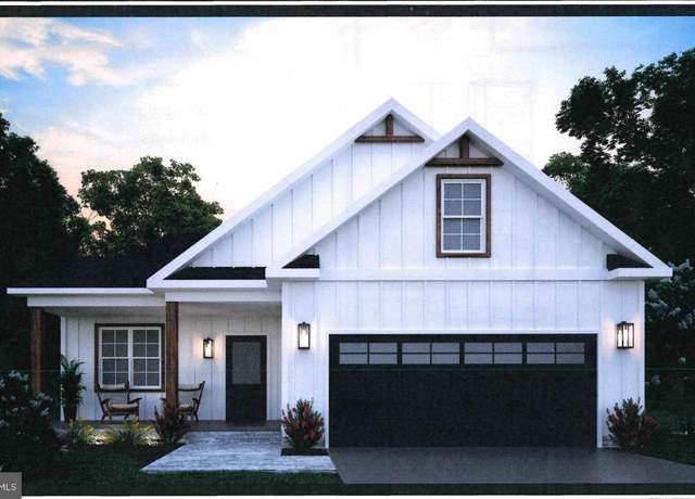 Property at 36 Jackson Rd, Gettysburg, PA 17325, 3 beds, 2 baths