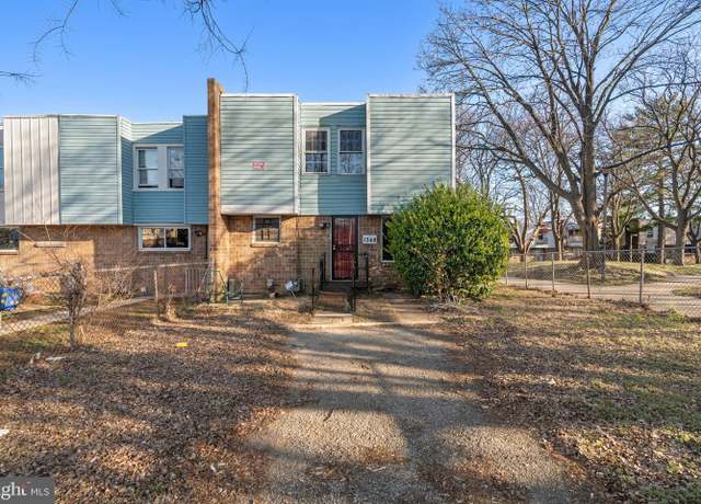 Property at 1348 M L King Pedestrian Way, Chester, PA 19013, 4 beds, 1.5 baths
