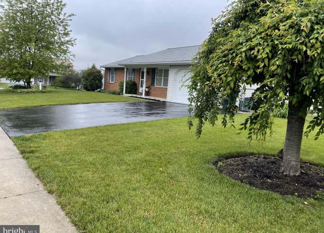 Property at 13 Garden Dr, Newmanstown, PA 17073, 3 beds, 2 baths