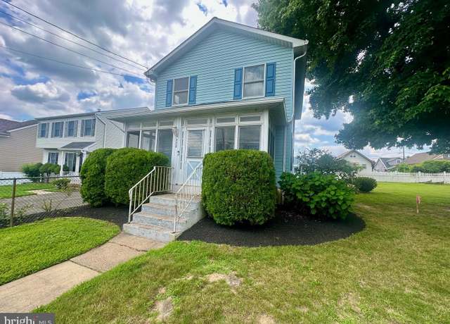Property at 228 Brook St, Willow Grove, PA 19090, 3 beds, 1.5 baths
