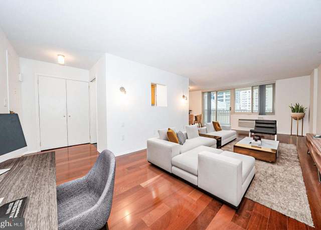 Property at 1919 Chestnut St #1103, Philadelphia, PA 19103, 1 bed, 1 bath