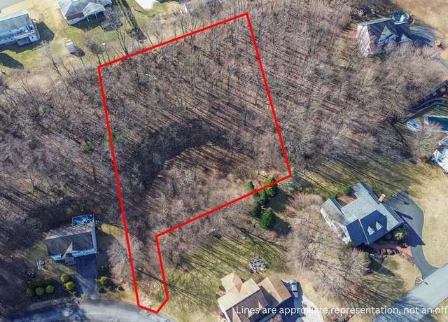 Property at 576 Kenwood Dr, Pottsville, PA 17901