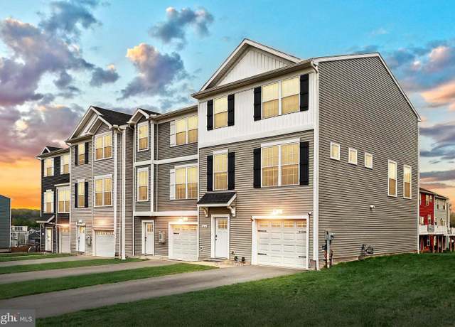 Property at 66 Hudson Blvd, Red Lion, PA 17356, 3 beds, 2.5 baths