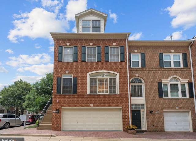Property at 1158 N Vernon St, Arlington, VA 22201, 3 beds, 2.5 baths