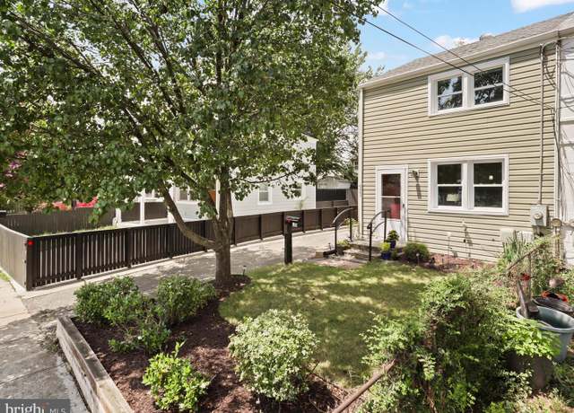 Property at 5403 8th Pl S, Arlington, VA 22204, 3 beds, 1.5 baths