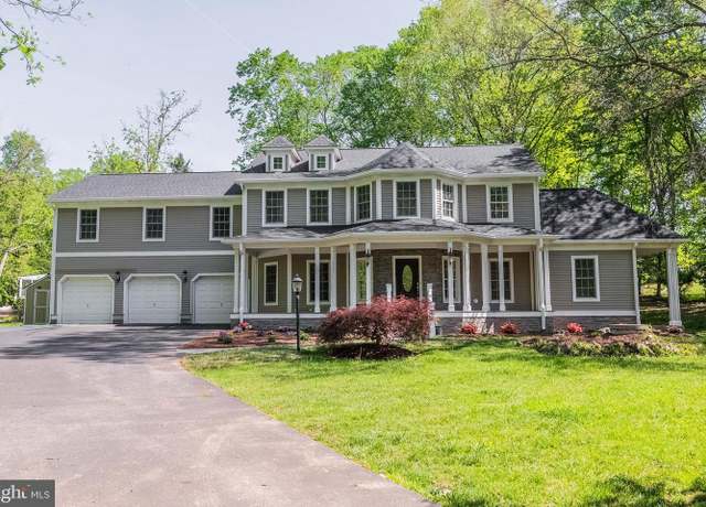 Property at 898 Golden Arrow St, Great Falls, VA 22066, 4 beds, 3.5 baths