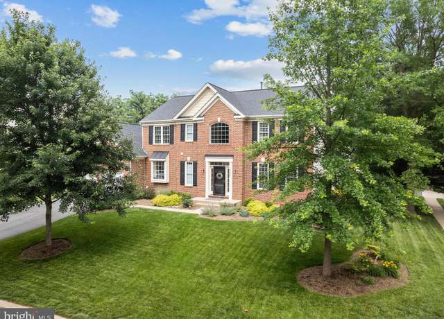 Property at 21526 Golden Autumn Pl, Broadlands, VA 20148, 4 beds, 3.5 baths