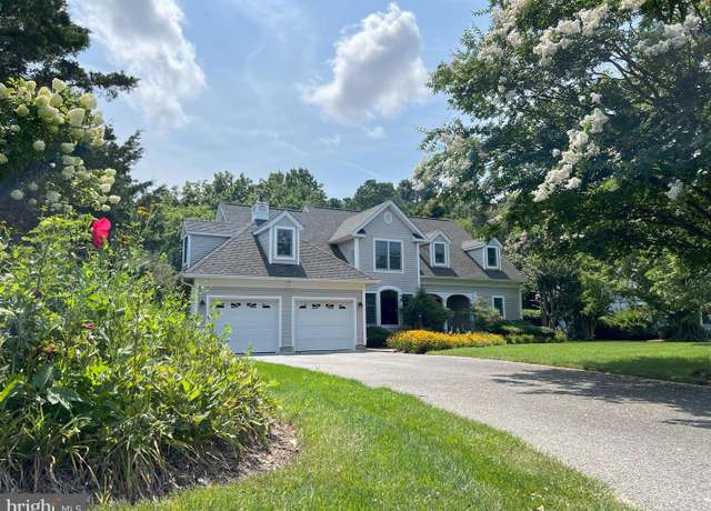 Property at 4 S Lake Ter, Rehoboth Beach, DE 19971, 5 beds, 2.5 baths