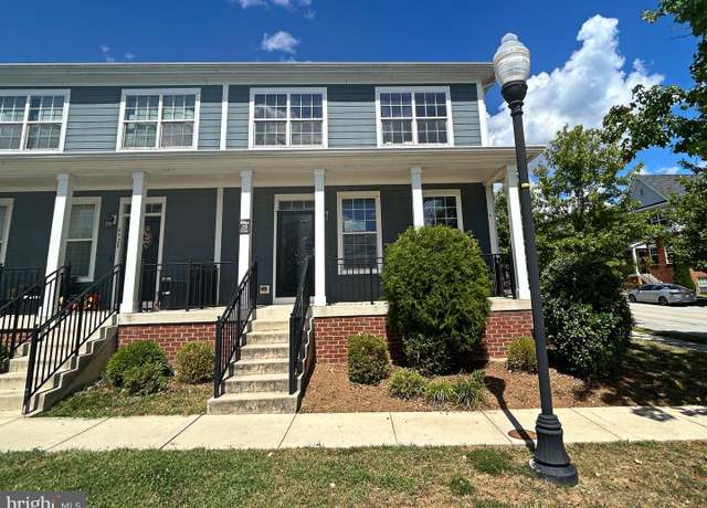 Property at 4526 Birchwood Dr, Baltimore, MD 21229, 4 beds, 3.5 baths