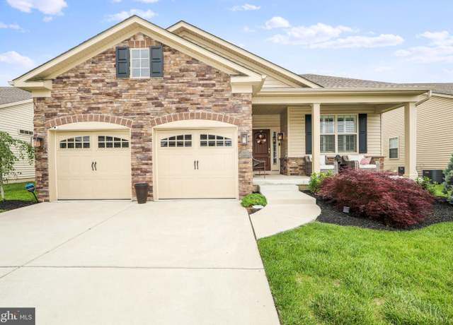 Property at 34 Ravenna Dr, West Berlin, NJ 08091, 2 beds, 2 baths