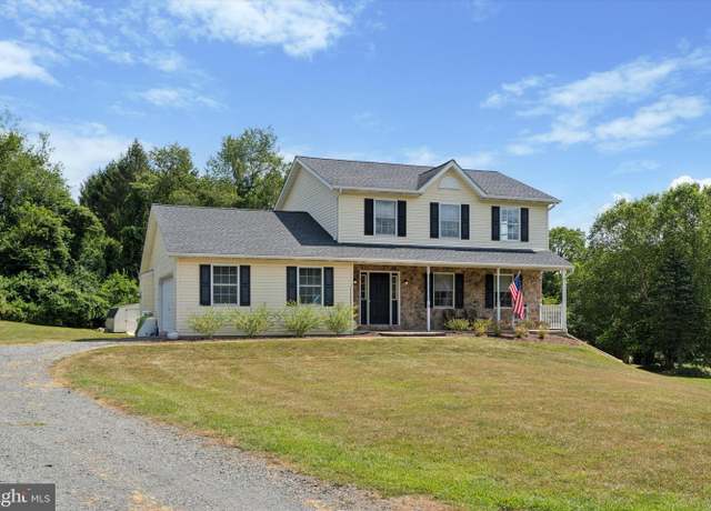 Property at 8 Willow St, Birdsboro, PA 19508, 3 beds, 2.5 baths