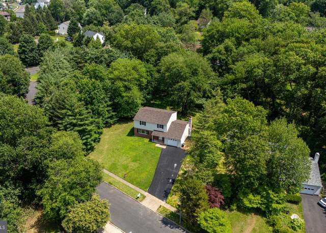 Property at 585 Andrew Dr, Southampton, PA 18966, 4 beds, 2.5 baths