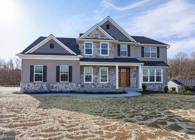 Property at 6447 Moline Ln, Harrisburg, PA 17111, 4 beds, 2.5 baths