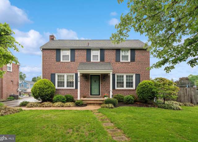 Property at 219 Indian Rock Dr, Springfield, PA 19064, 3 beds, 2.5 baths
