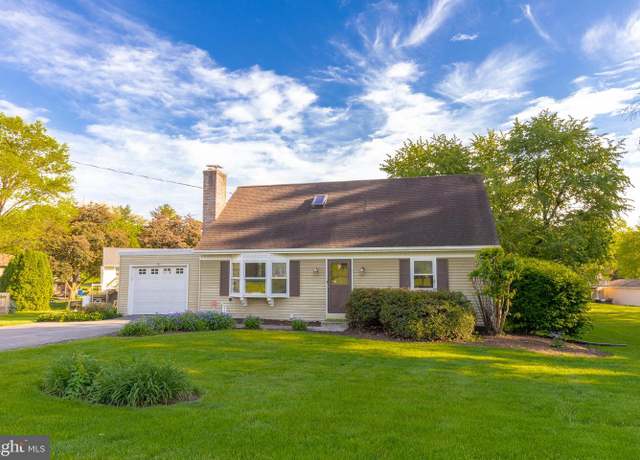 Property at 246 Froelich Ave, Mountville, PA 17554, 3 beds, 2 baths