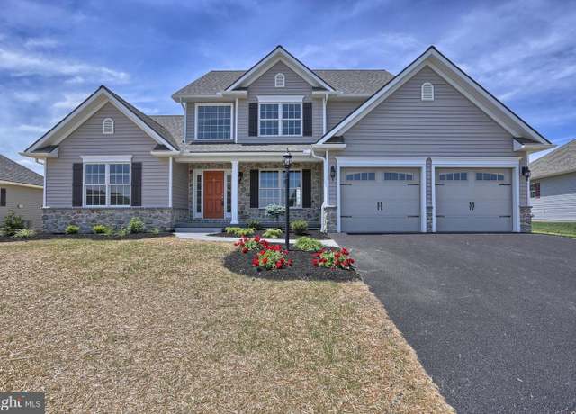 Property at 110 Starlight Ln, Lebanon, PA 17046, 4 beds, 2.5 baths