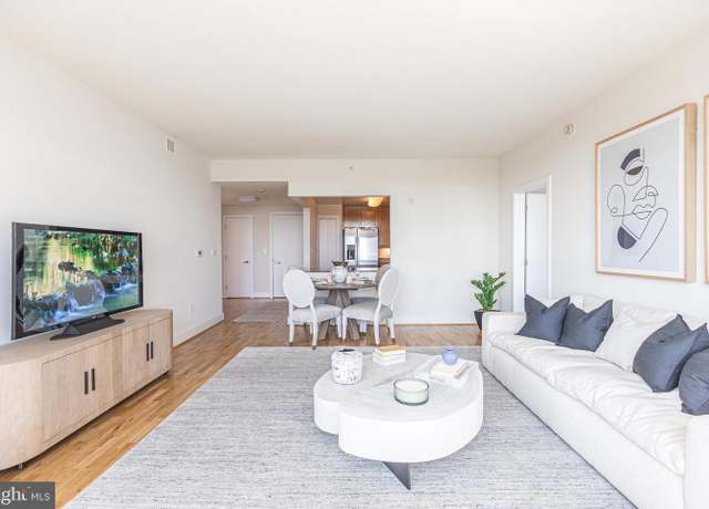 Property at 717 S Chris Columbus Blvd #913, Philadelphia, PA 19147, 2 beds, 2 baths
