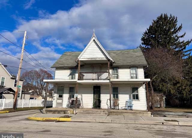 Property at 27 E Broadway, Etters, PA 17319, 4 beds, 2 baths