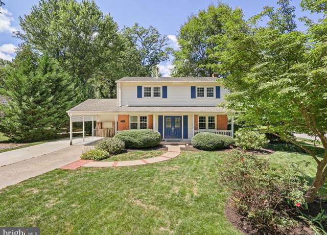 Property at 6632 Reynard Dr, Springfield, VA 22152, 4 beds, 2.5 baths
