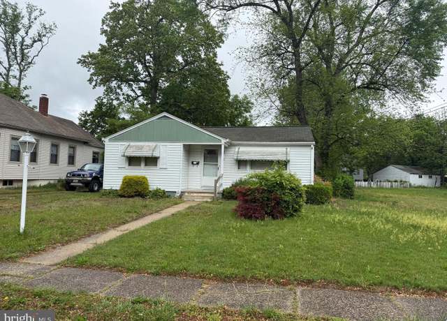 Property at 21 Elm Ave, Clementon, NJ 08021, 2 beds, 1 bath