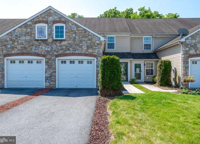 Property at 121 Westpoint Dr, Carlisle, PA 17013, 3 beds, 2 baths