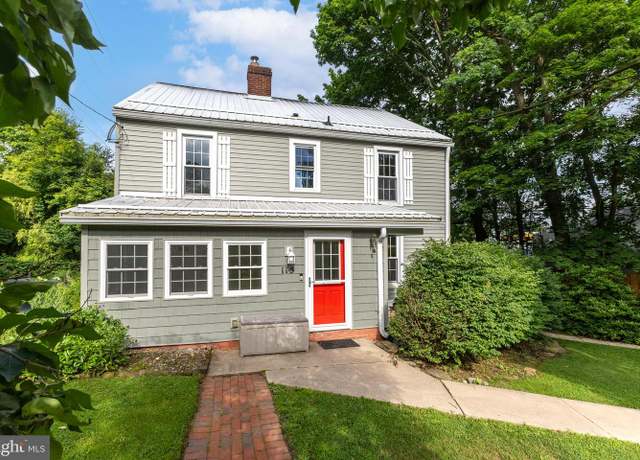 Property at 115 Saint Elmos Ln, Pine Grove Mills, PA 16868, 5 beds, 1.5 baths