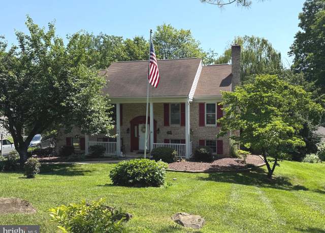 Property at 4951 Bossler Rd, Elizabethtown, PA 17022, 3 beds, 2 baths