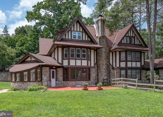 Property at 6640 Lincoln Dr, Philadelphia, PA 19119, 6 beds, 4.5 baths