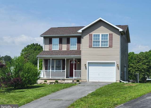 Property at 228 Burdette Dr, Martinsburg, WV 25404, 3 beds, 2.5 baths