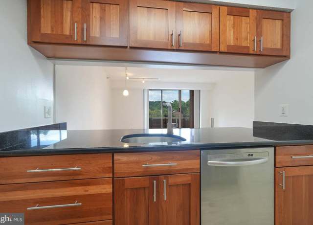 Property at 5800 Nicholson Ln Unit 1-405, North Bethesda, MD 20852, 1 bed, 1 bath