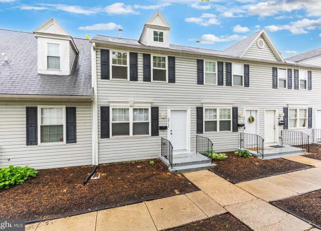Property at 2512 Kent Village Dr, Landover, MD 20785, 3 beds, 1.5 baths