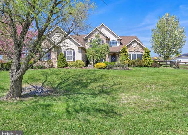 Property at 129 Robby Dr, Leesport, PA 19533, 3 beds, 2.5 baths