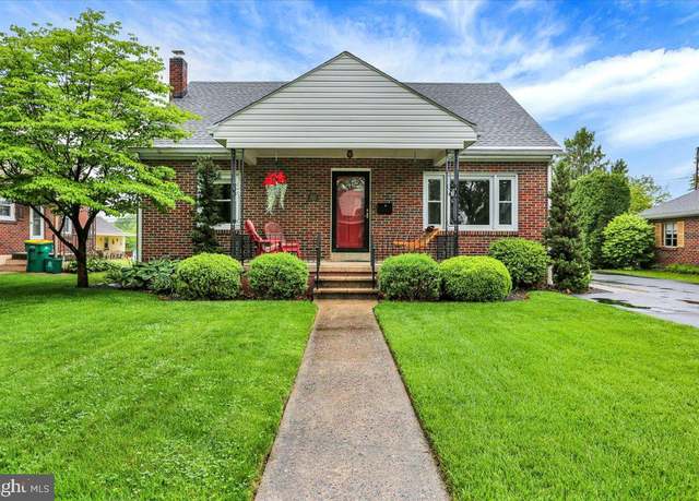 Property at 202 Old Fritztown Rd, Reading, PA 19607, 3 beds, 1.5 baths