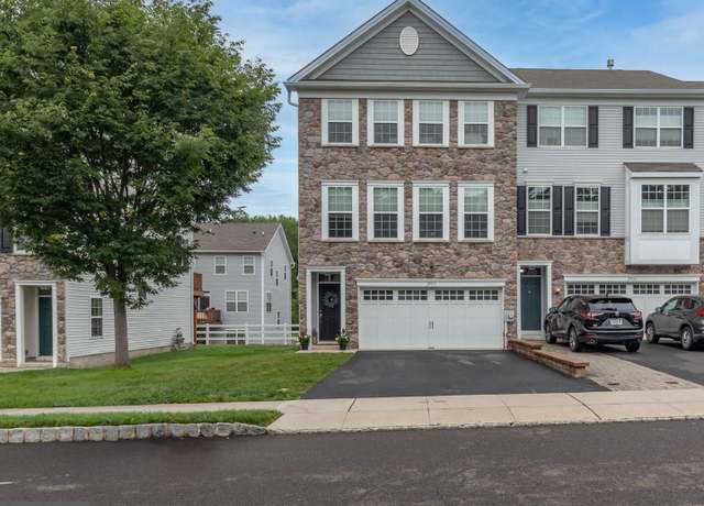 Property at 29133 Hickory Ln, Langhorne, PA 19047, 3 beds, 2.5 baths