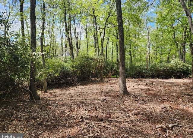 Property at 6 Brachts Ln, Lake Harmony, PA 18624
