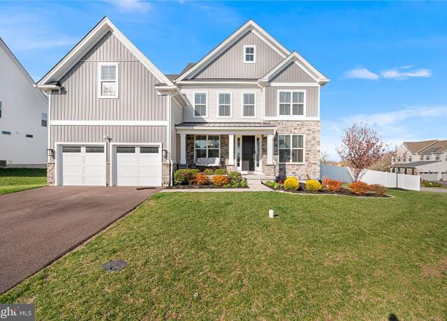 Property at 103 Carbon St, Phoenixville, PA 19460, 5 beds, 3 baths