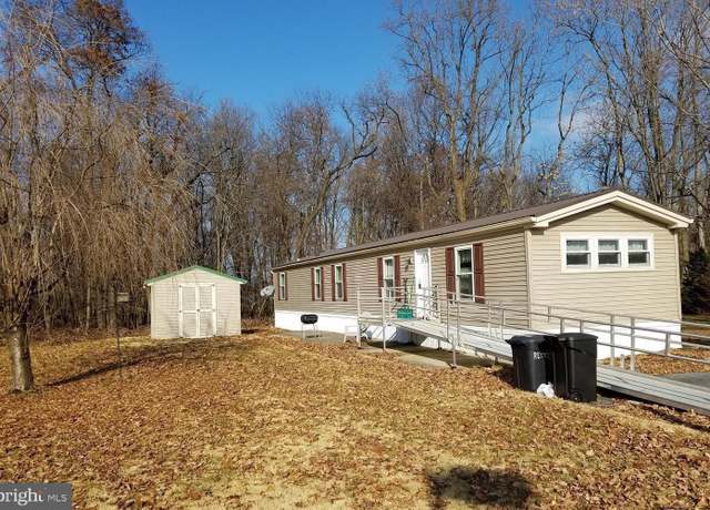 Property at 9 Carol Ann Dr, Lebanon, PA 17046, 3 beds, 1 bath