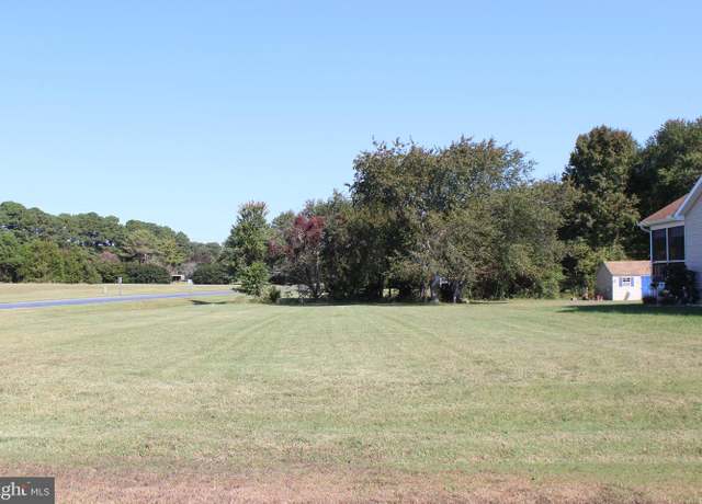 Property at 4 Dreadnaught Dr, Greenbackville, VA 23356