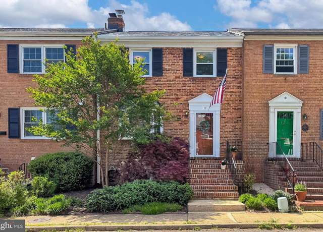 Property at 11 E Cliff St, Alexandria, VA 22301, 3 beds, 2.5 baths
