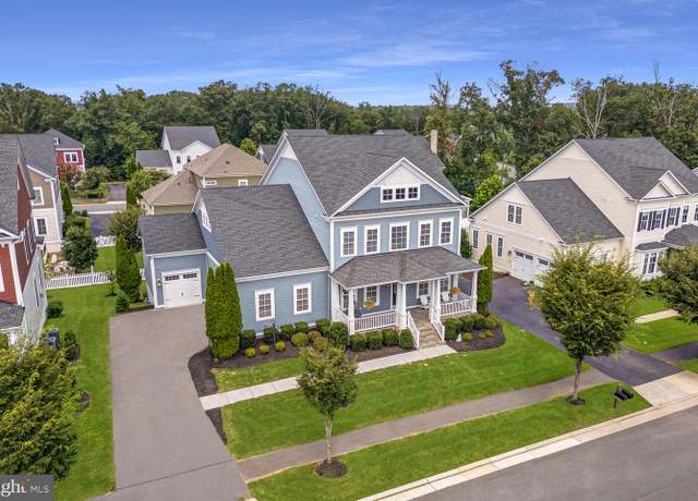 Property at 23825 Weathervane Pl, Ashburn, VA 20148, 5 beds, 4.5 baths
