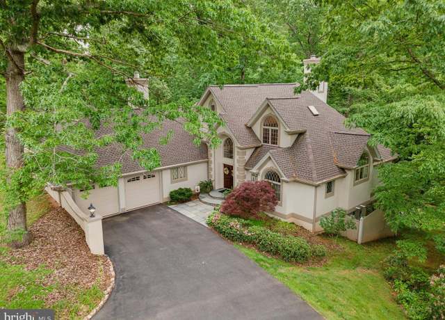 Property at 9409 Windy Hill Dr, Nokesville, VA 20181, 4 beds, 3.5 baths