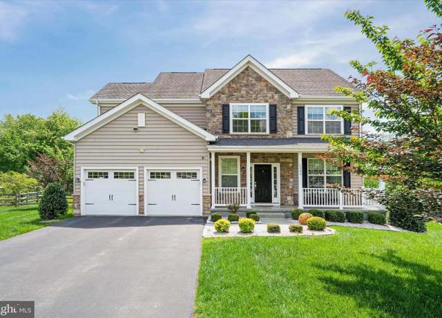Property at 1776 Brigade Ct, Newark, DE 19702, 5 beds, 3.5 baths
