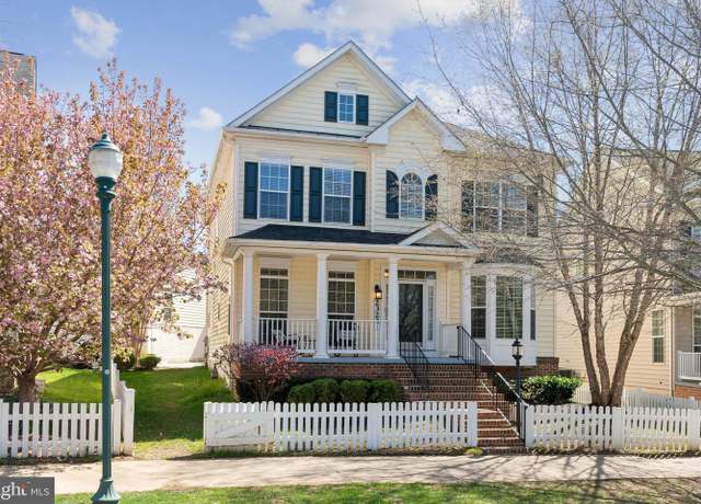 Property at 23231 Arora Hills Dr, Clarksburg, MD 20871, 5 beds, 3.5 baths