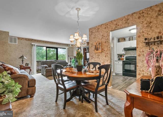 Property at 1006 Lindsey Ct, Marlton, NJ 08053, 2 beds, 2 baths