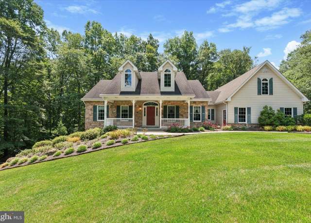 Property at 1795 Walnut Ln, Quakertown, PA 18951, 3 beds, 2.5 baths
